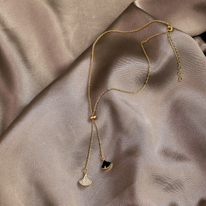 Trendy Minimalist Choker Necklace for Women 2020