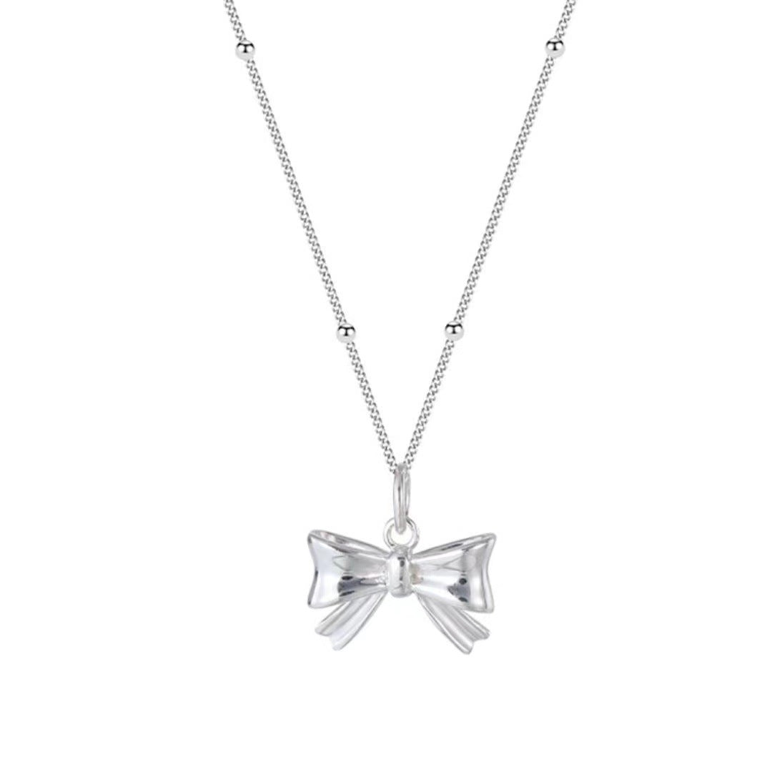 Minimalist Bowknot Necklace for Women - Chic Design