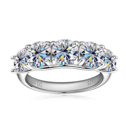 Luxurious Moissanite Ring in 925 Silver (European Style)